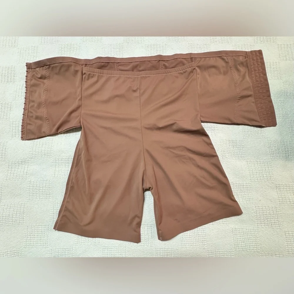 Daisy Fuentes High-Waisted Tan Women's Shorts